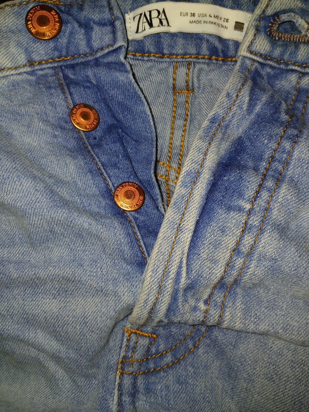 ZARA Light Blue High-Rise Women's Jeans with Copper Buttons